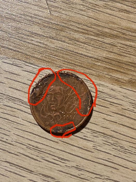 Moeda muito rara com erro de cunhagem 2 centimos da França 2004