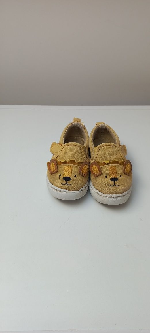 Cool Club, Trampki slip on