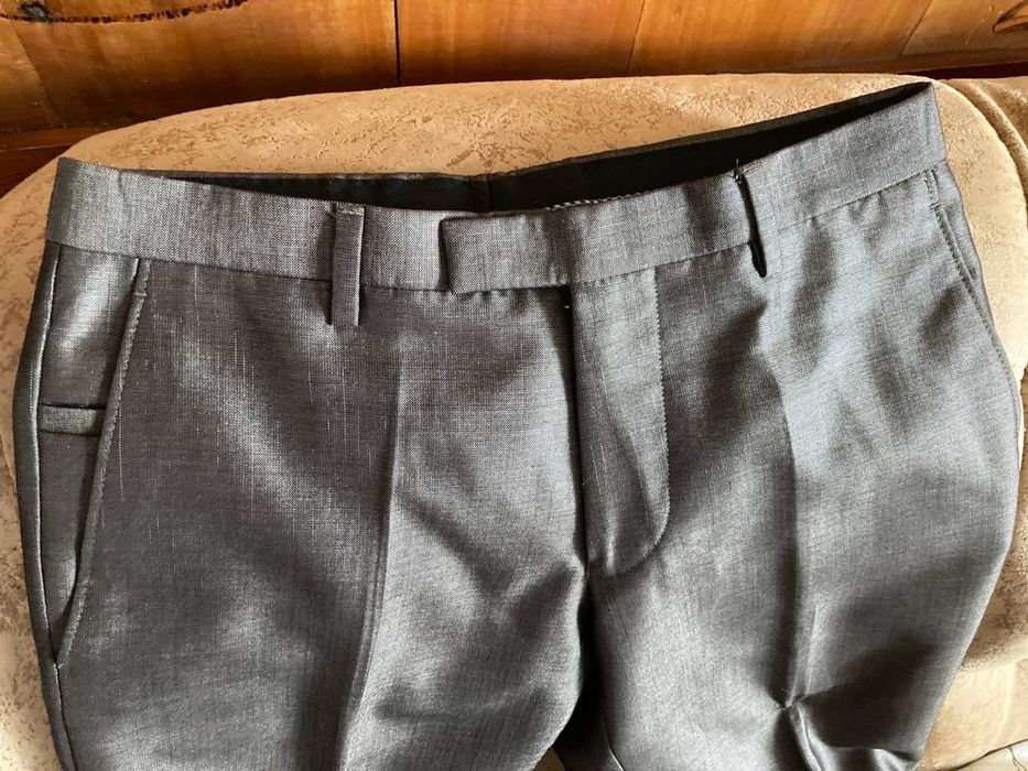 Чоловічий костюм трійка