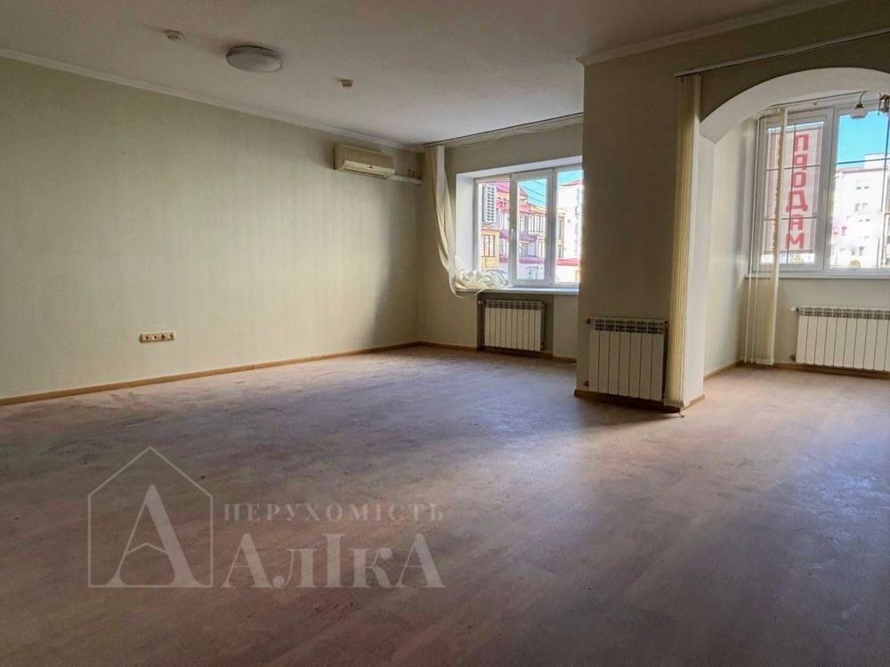 Продам квартиру в новому будинку В САМОМУ ЦЕНТРІ