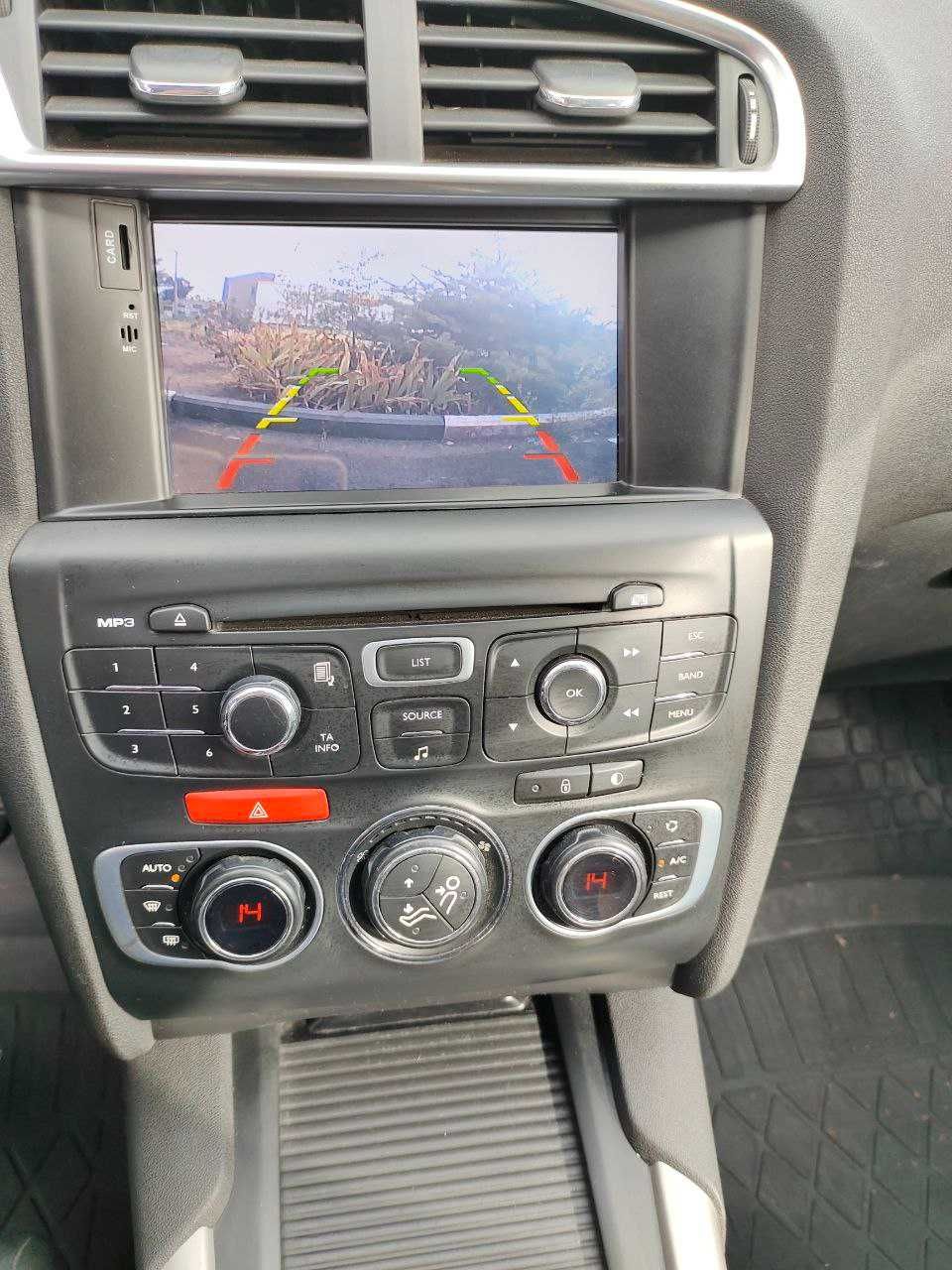 Автомобіль Citroen C4