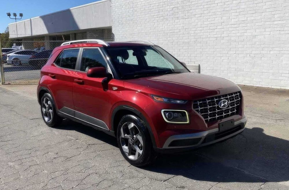 Hyundai Venue Limited      2023
