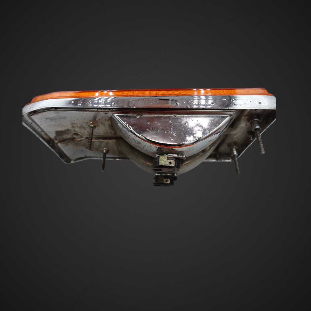 Fiat 125p lampa tył prawy + klosz lewy BS5/040350