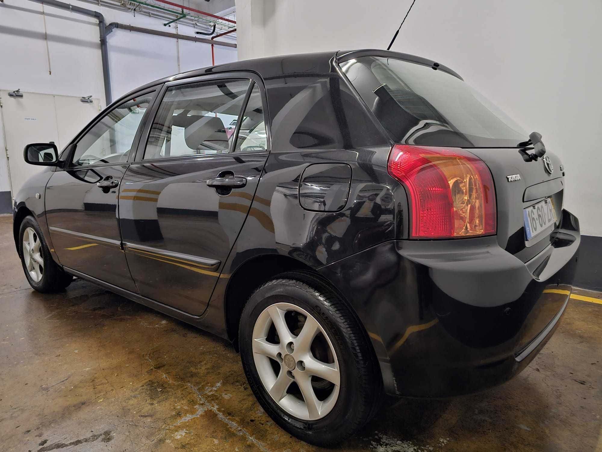 Toyota Corolla 1.4 D4D Automático Gasóleo 2005