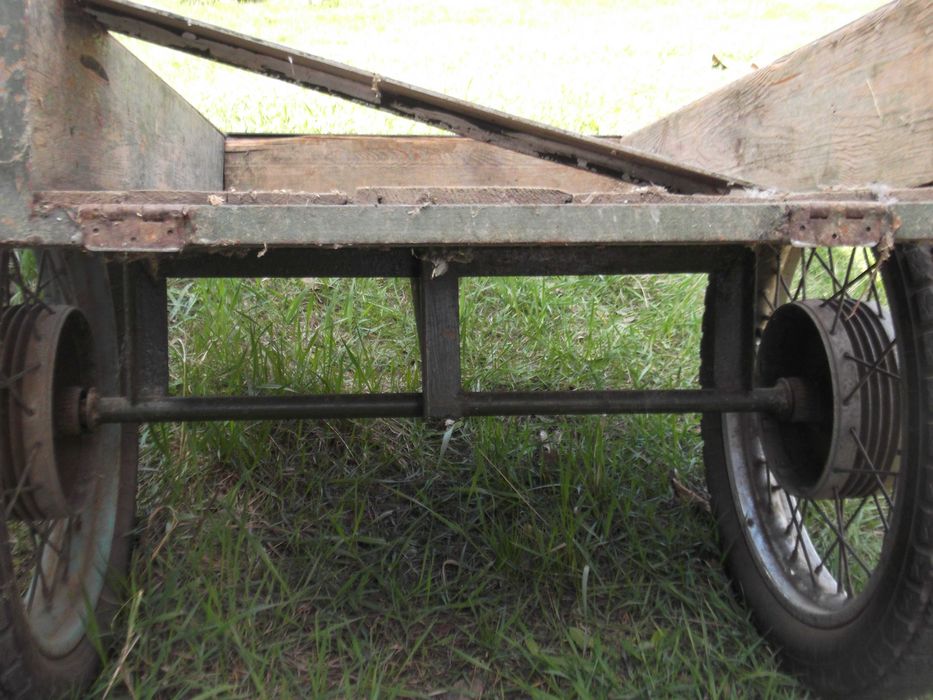 Тачка господарська з колесами від ИЖ, або обмін на стовпчики