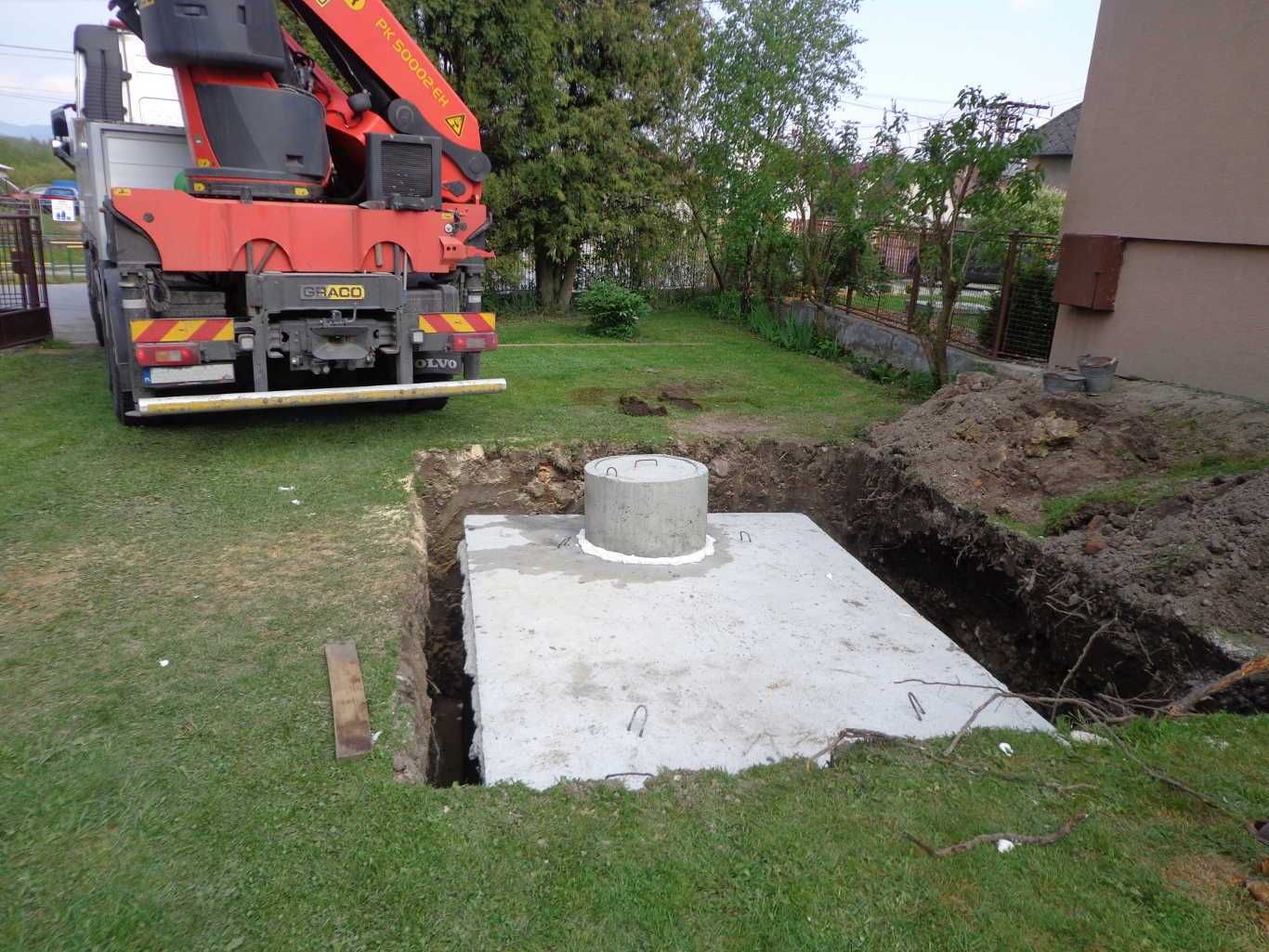 Szamba betonowe zbiorniki na szambo 2-12m³ z WYKOPEM kompleks Katowice
