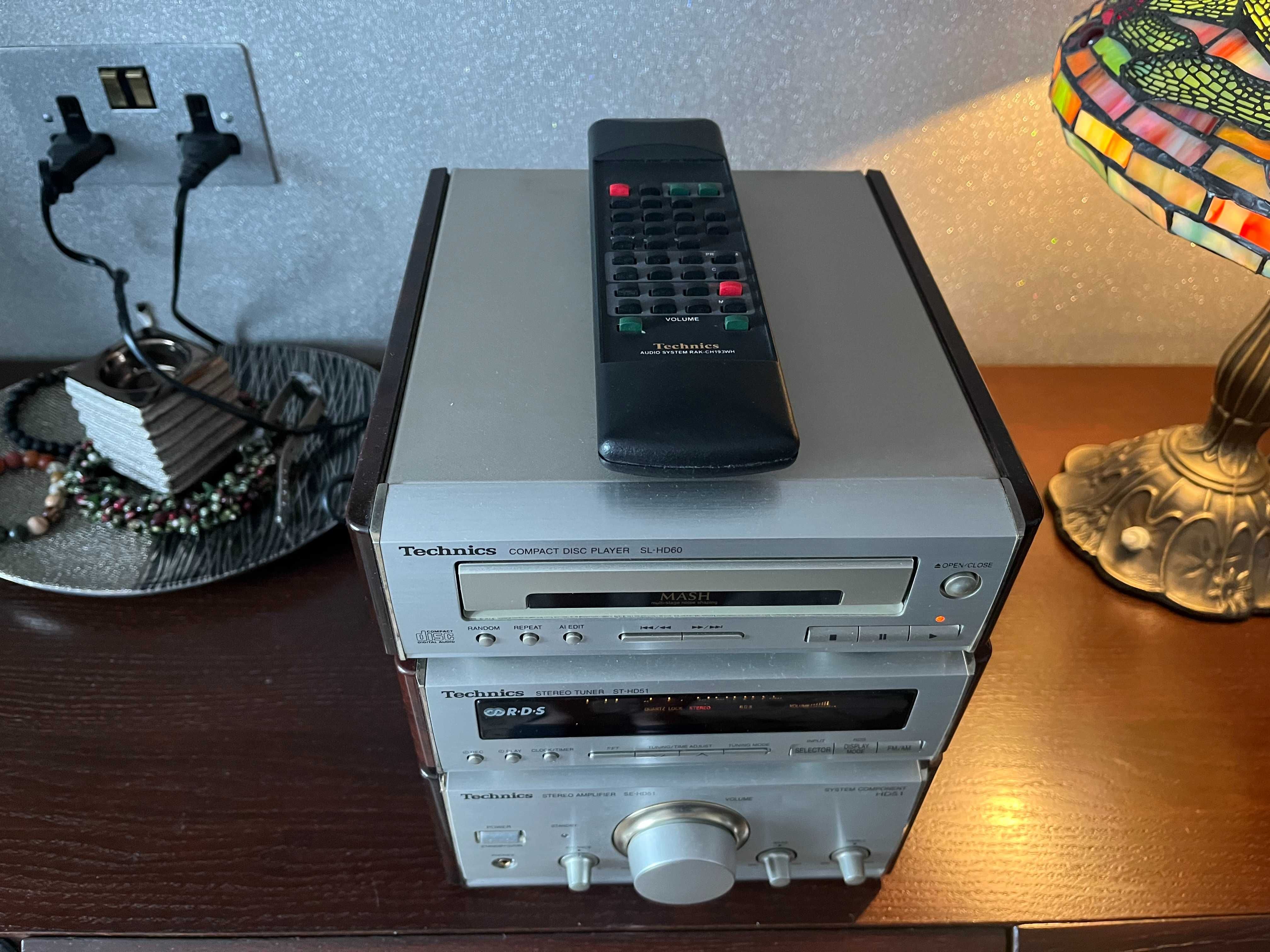 Technics  ST-HD51