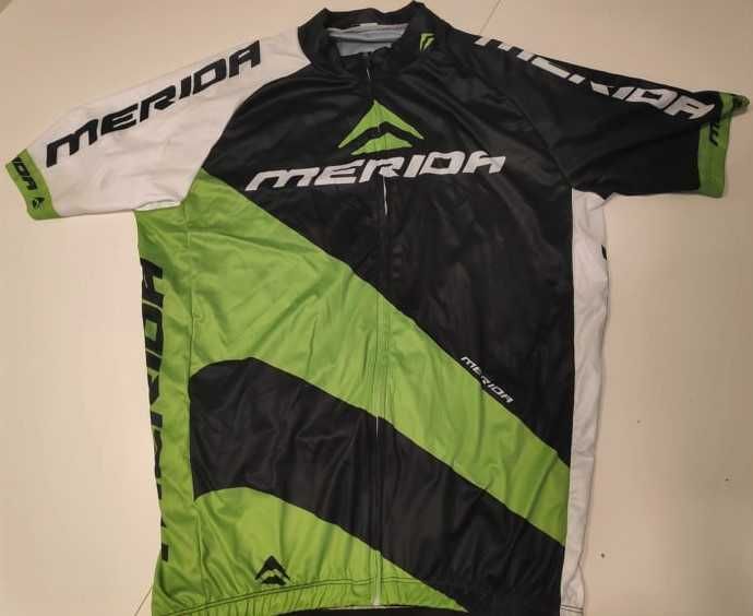 Equipamanto ciclismo Merida/Strava.