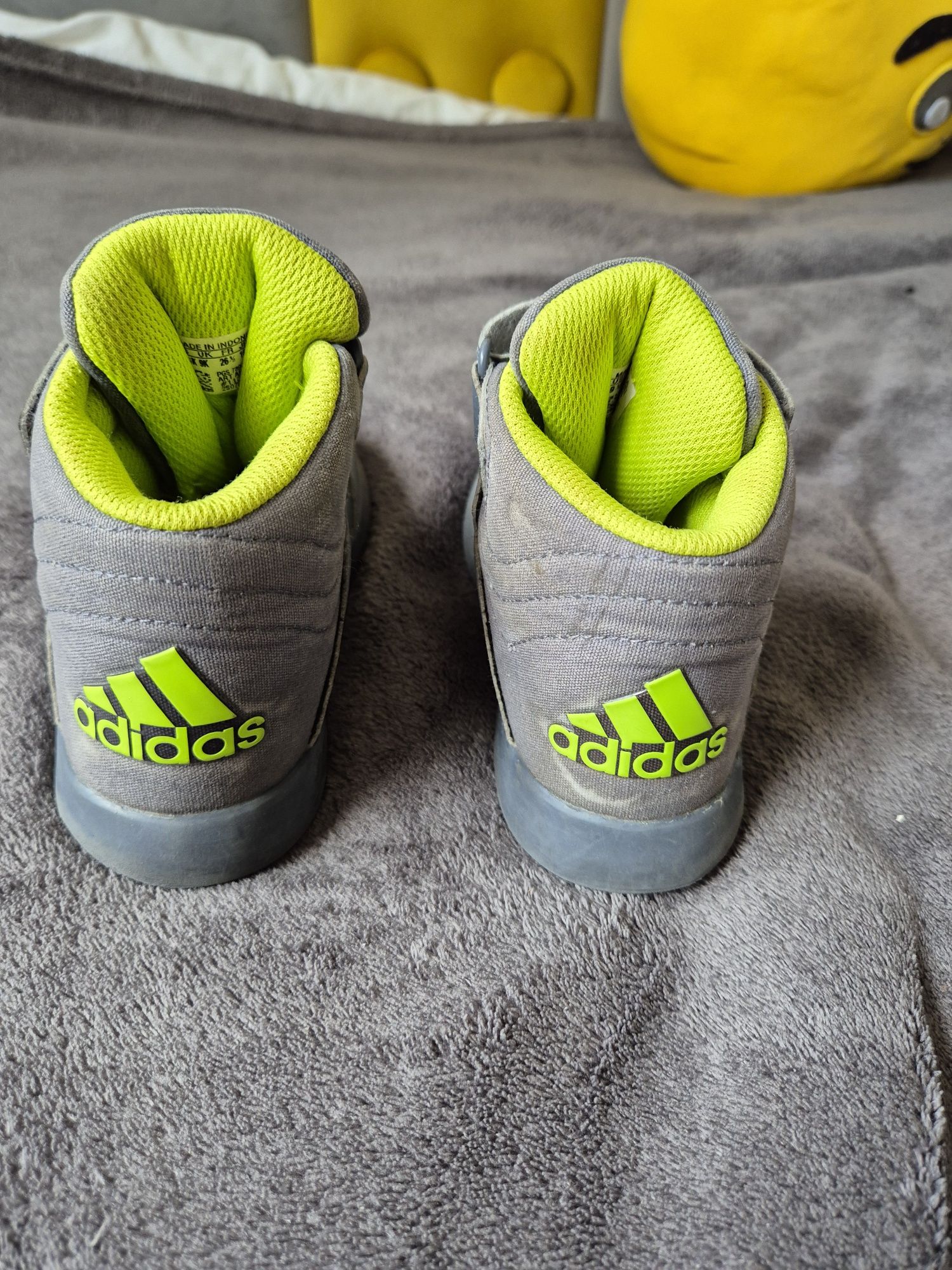 Buty Adidas dla chłopca r.26,5. Gratis Półbuty Lasocki r.26