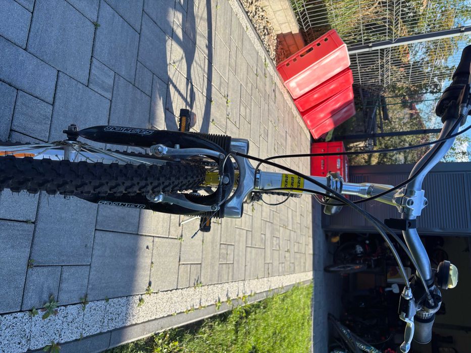 rower 20 z amortyzatorem przerzutki przód i tył ładny sprawny .