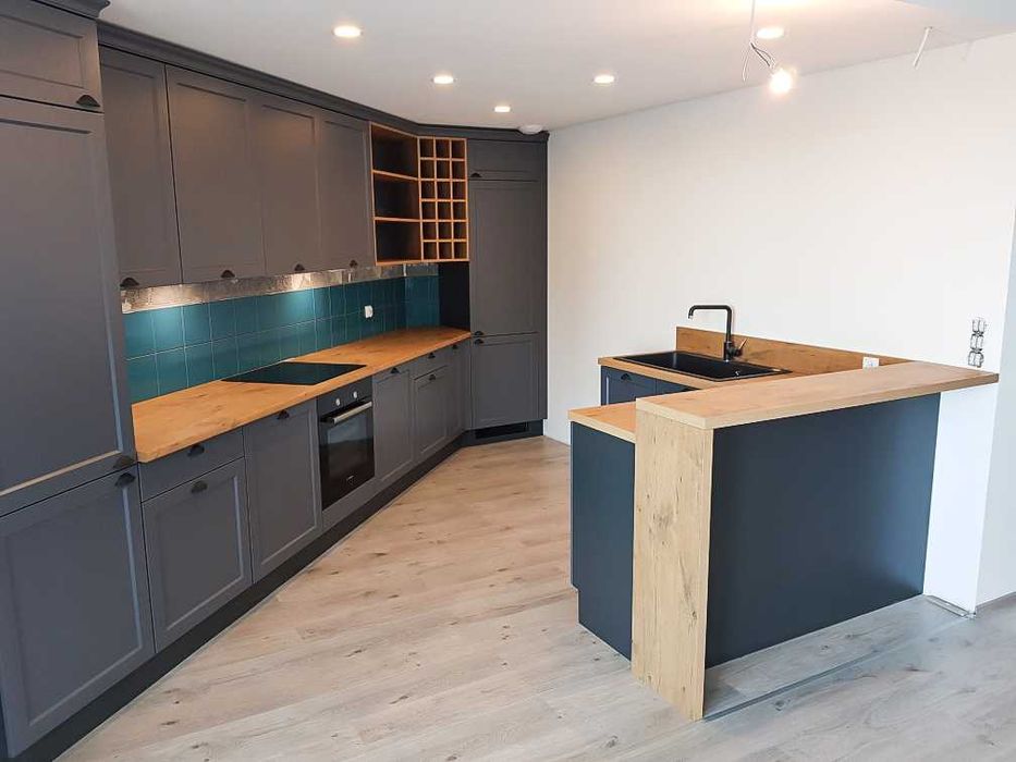 Meble na wymiar – kuchnie, szafy, garderoby | Profesjonalny montaż