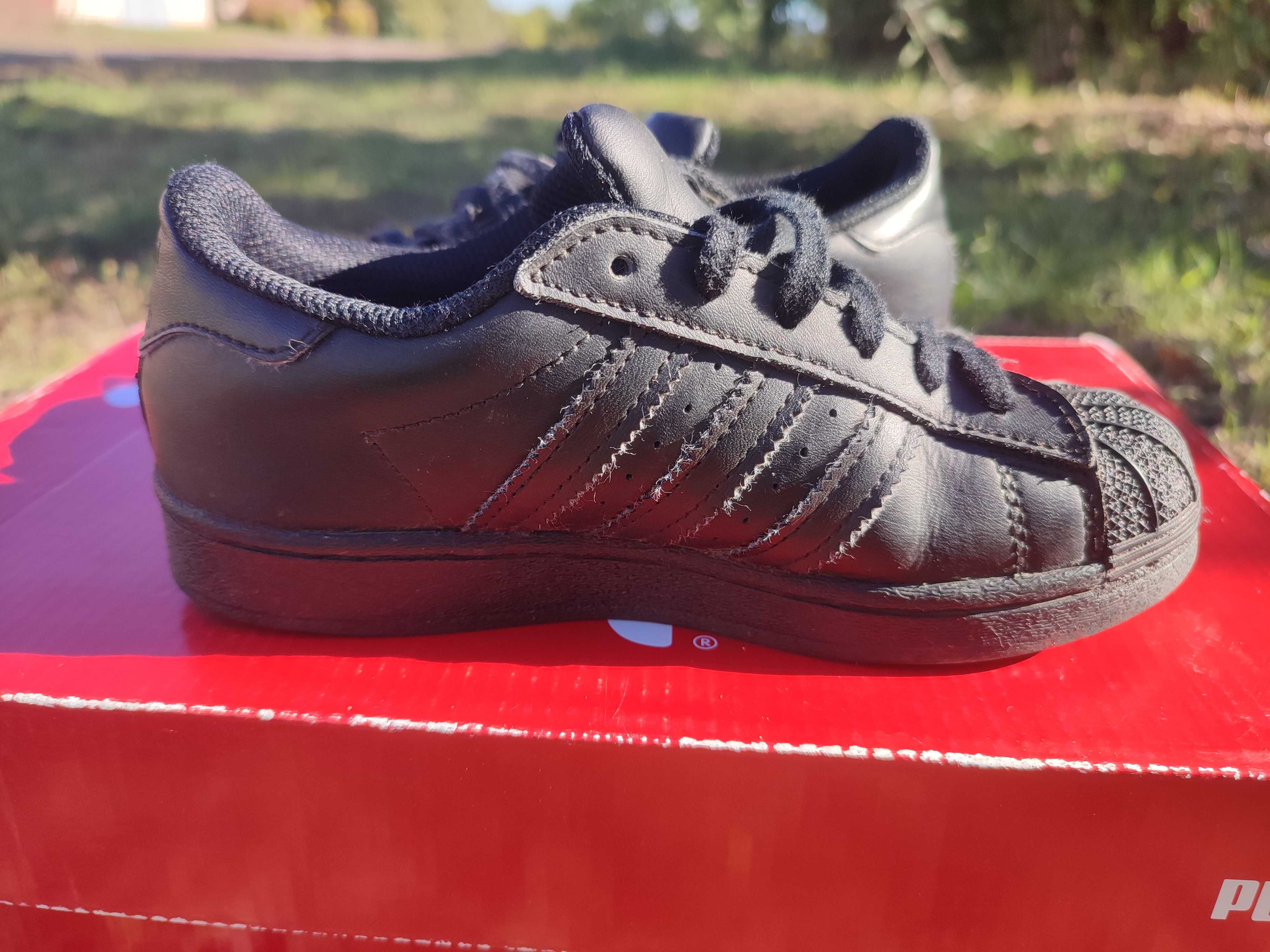 Adidas superstar