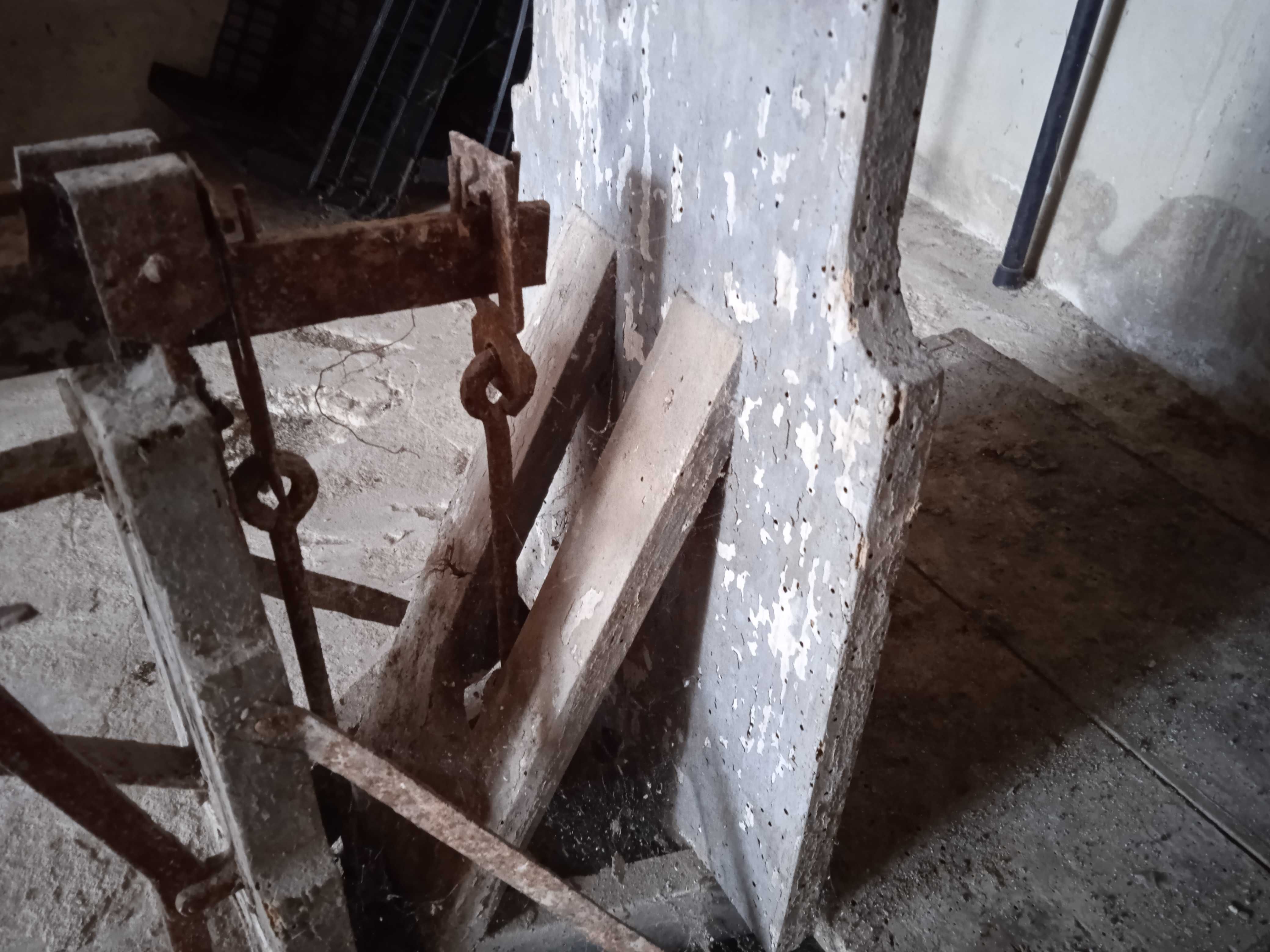 Balança decimal muito antiga, para restauro