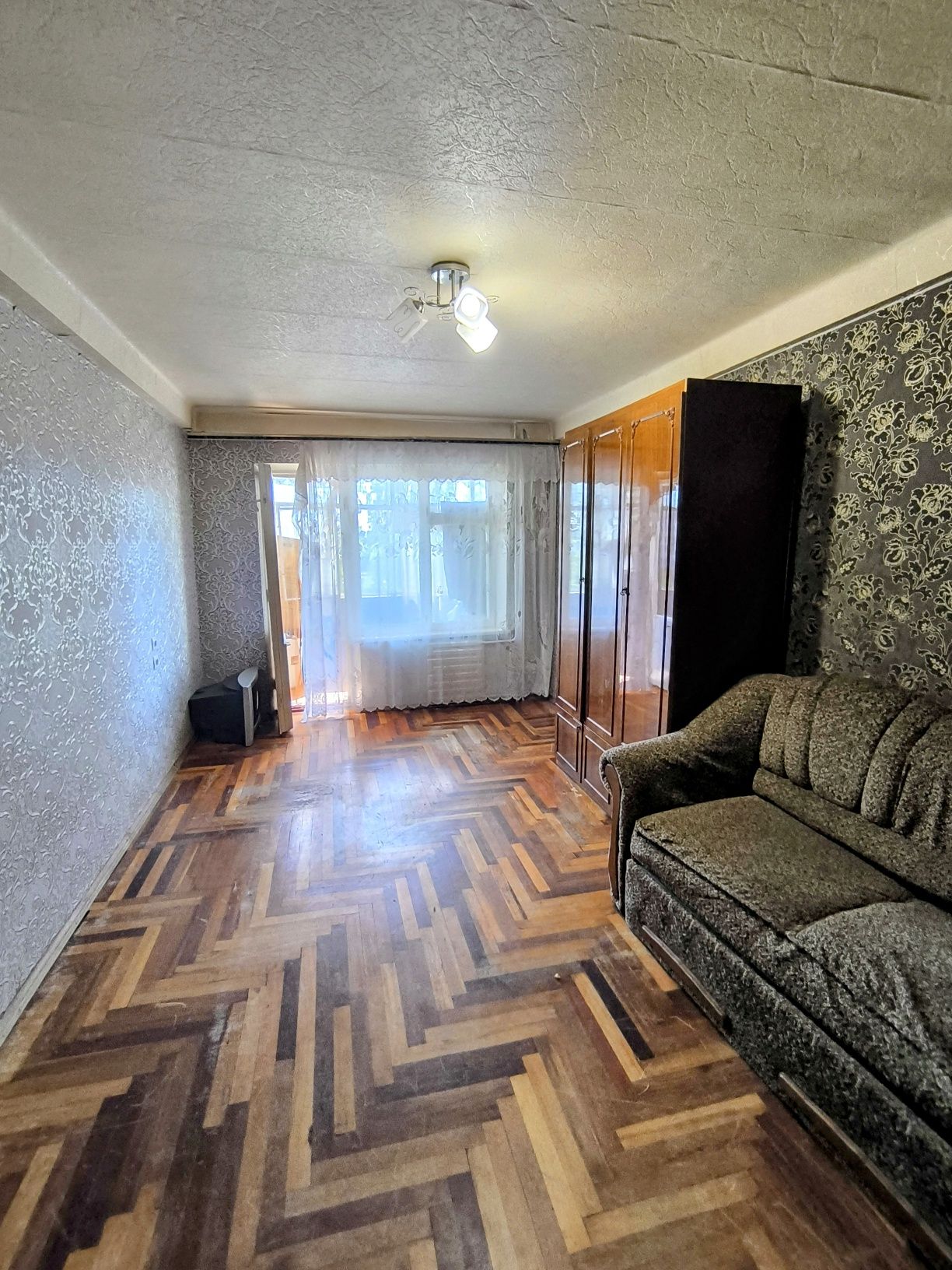 Сдаётся 2 комн кв-ра в Хортицком р-не.  Животные+