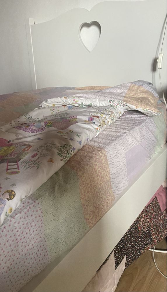 Vendo cama individual Heart da Homes in Heaven