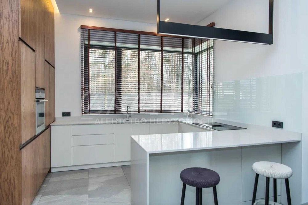 Оренда будинку Стоянка