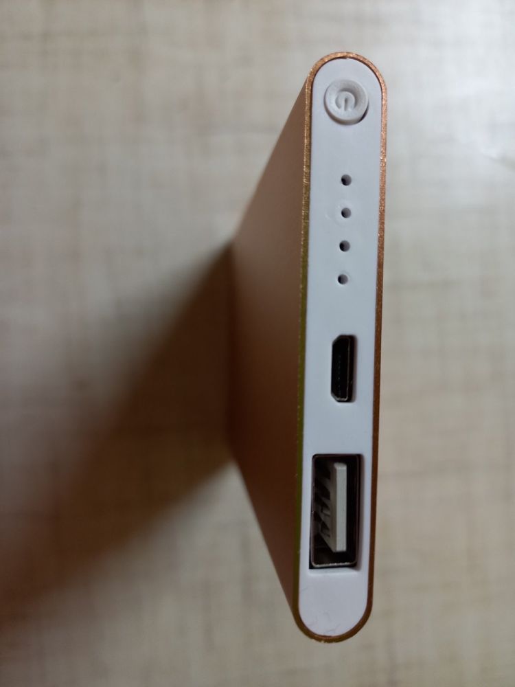 Ультратонкий пауербанк power bank 10000