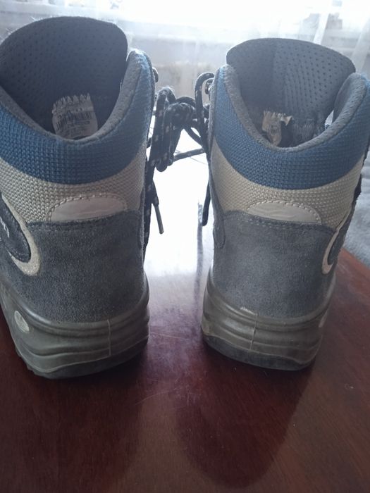 Ботинки Lowa(Slovakia) оригінал.