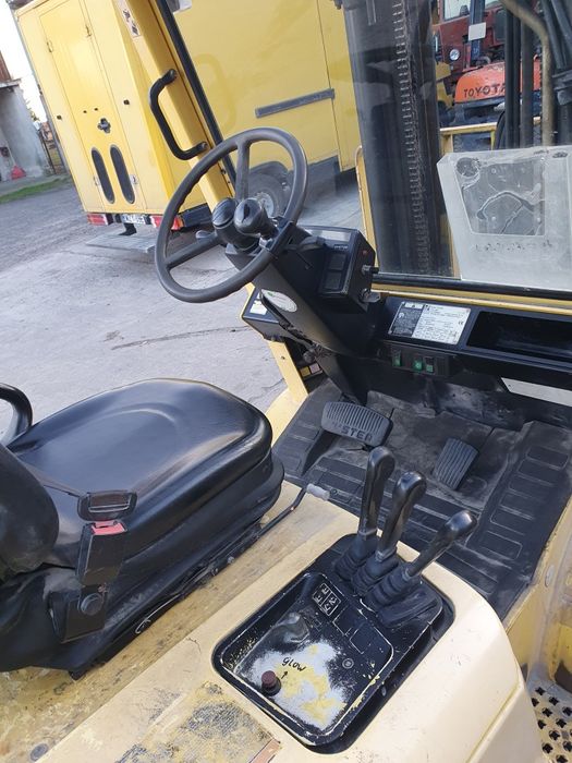 Wózek widłowy Toyota 8FD25** Hyster** 7FG25** 6FD25** Diesel** Triple