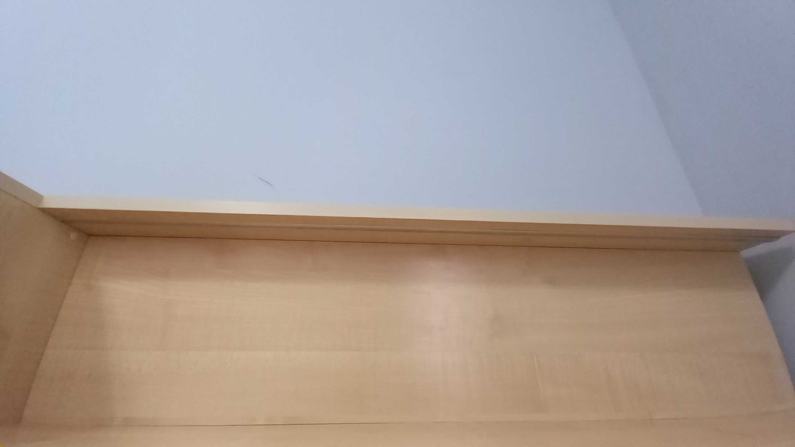 Biurko z listwą LED - robione na zamowienie u stolarza