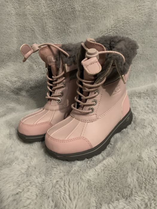 Зимові черевики UGG