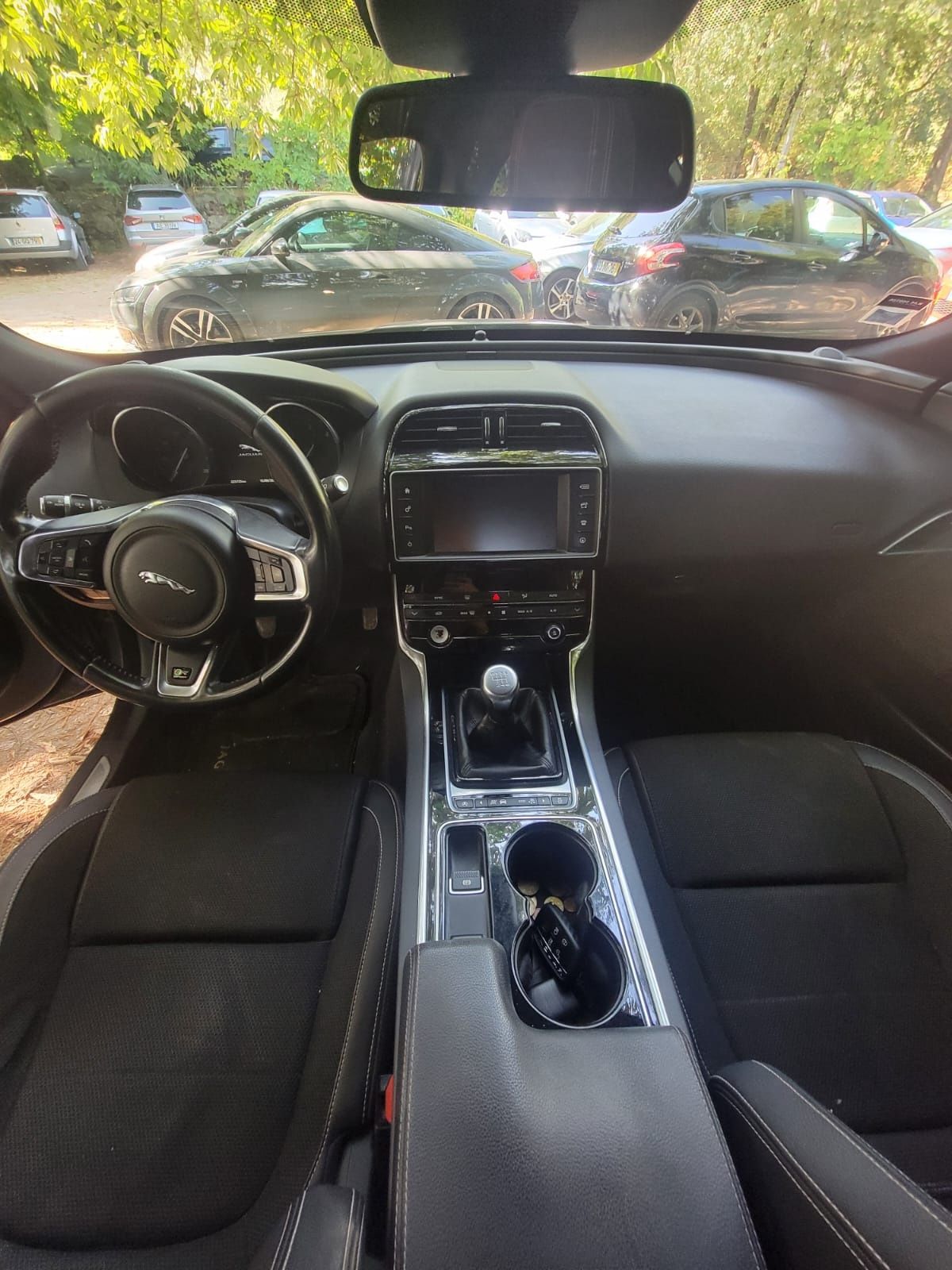 Jaguar XE R-Sport