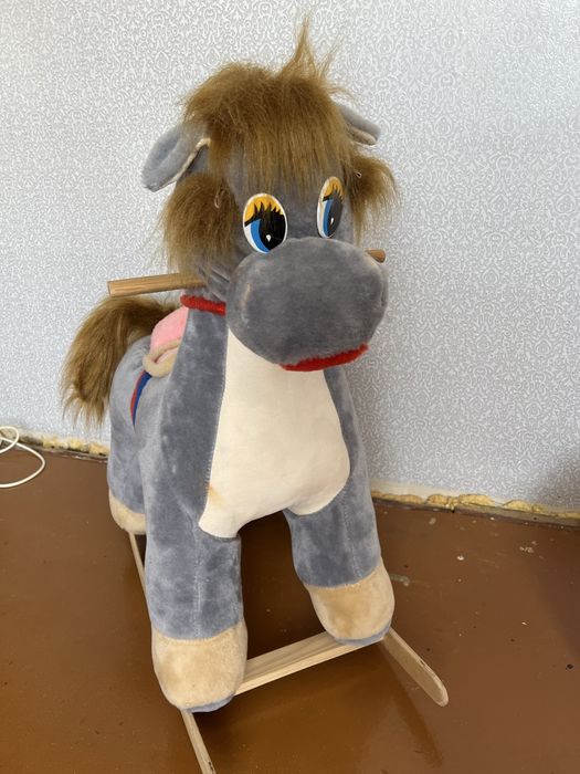 Кінь гойдалка дитяча