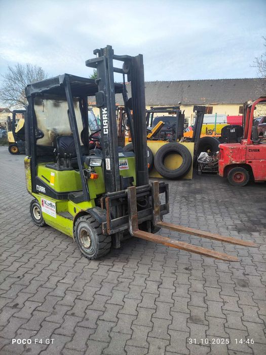 Wózek Widłowy CLARK CGP 20 Przesuw Boczny LPG Super Stan Linde Toyota