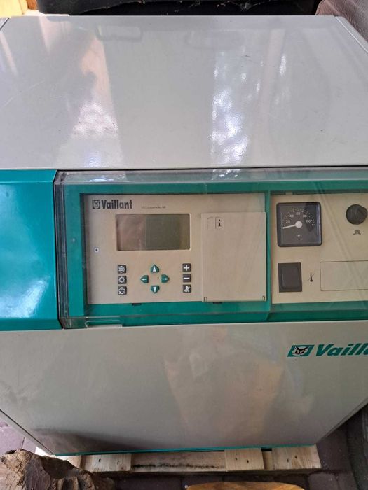 Piec gazowy VAILLANT VK 31/6-2 XE Premium 31KW + zasobnik c. wody 150L