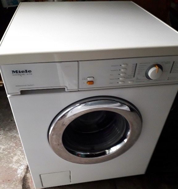 Pralka Miele W974