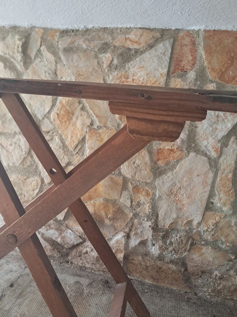 Tabua de passar a ferro em madeira