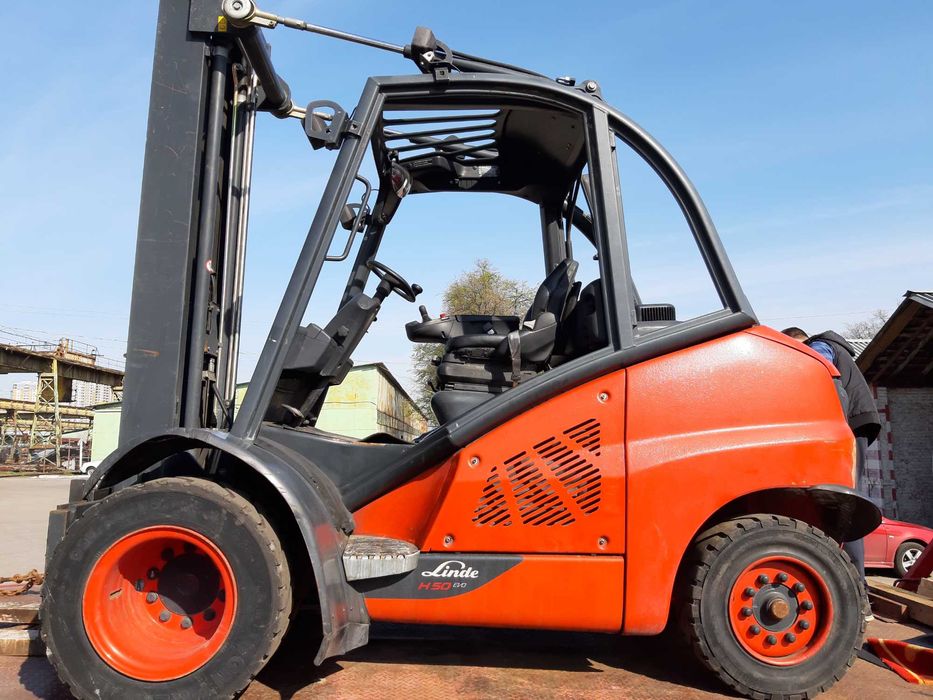 Навантажувач, кара, погрузчик ОРЕНДА з водієм с оператором Київ