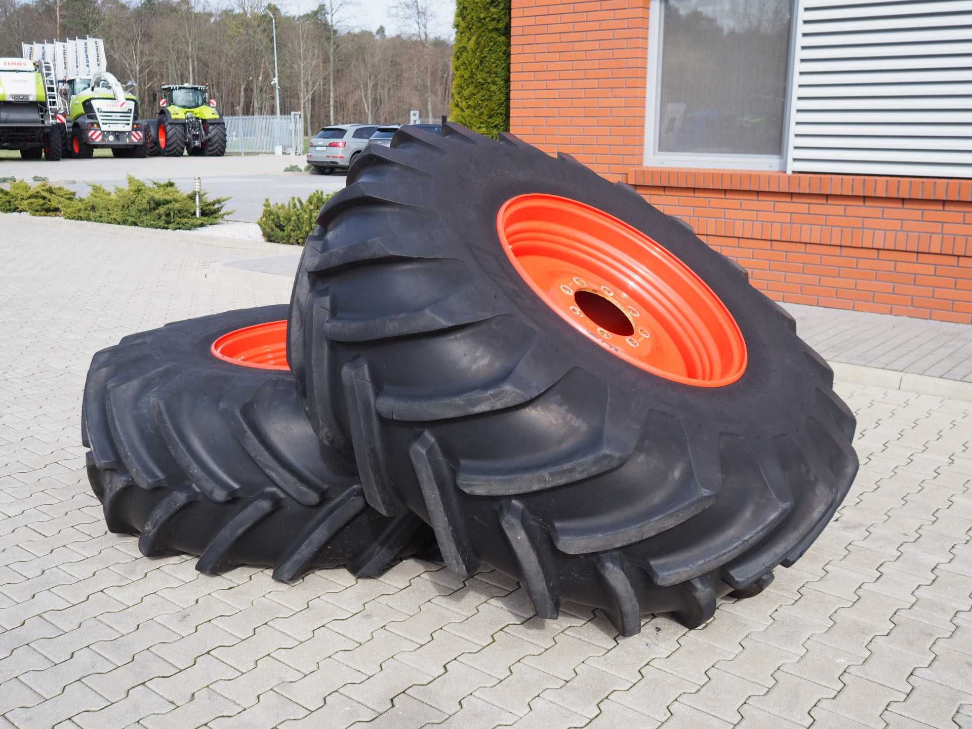 Koła rolnicze 650/75 R32, Claas Jaguar, sieczkarnia