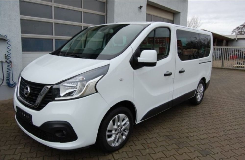 Wynajem bus 8,9 osób NV300 Trafic Vivaro Primastar