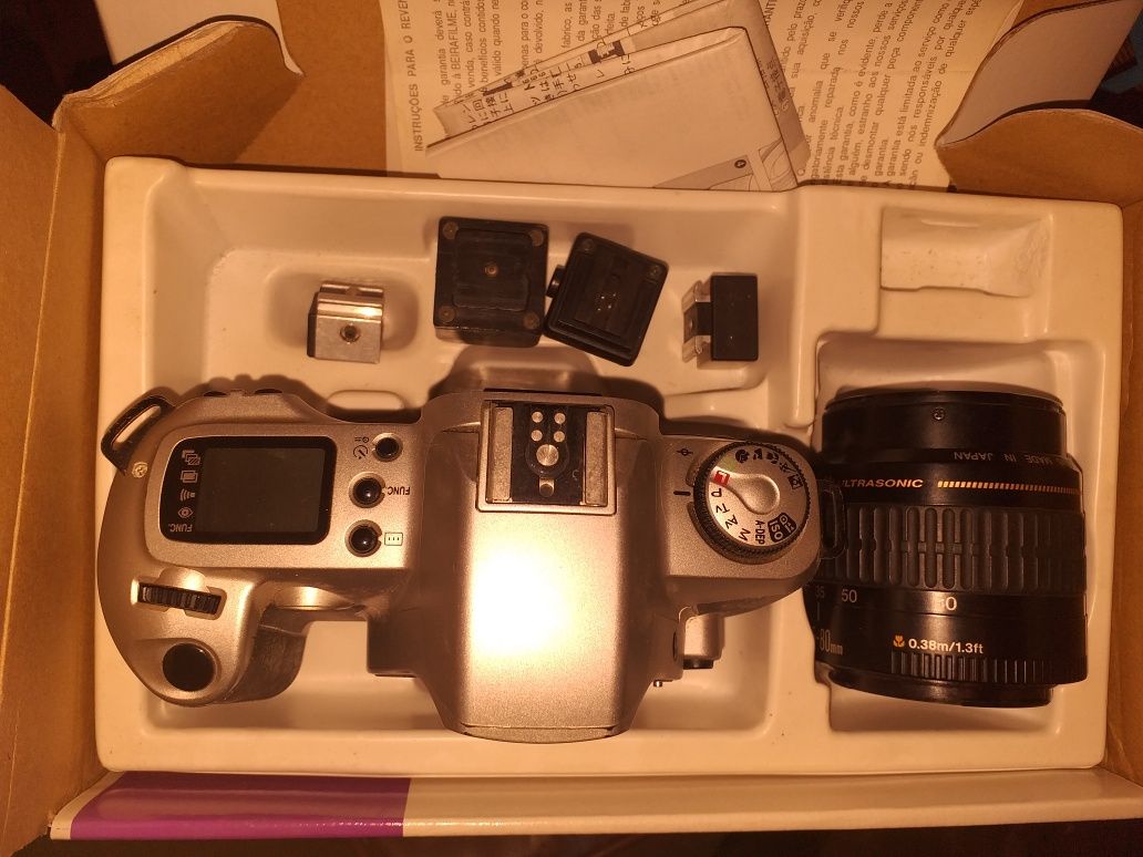 Lente e maquina fotográfica Canon EOS 500 N
