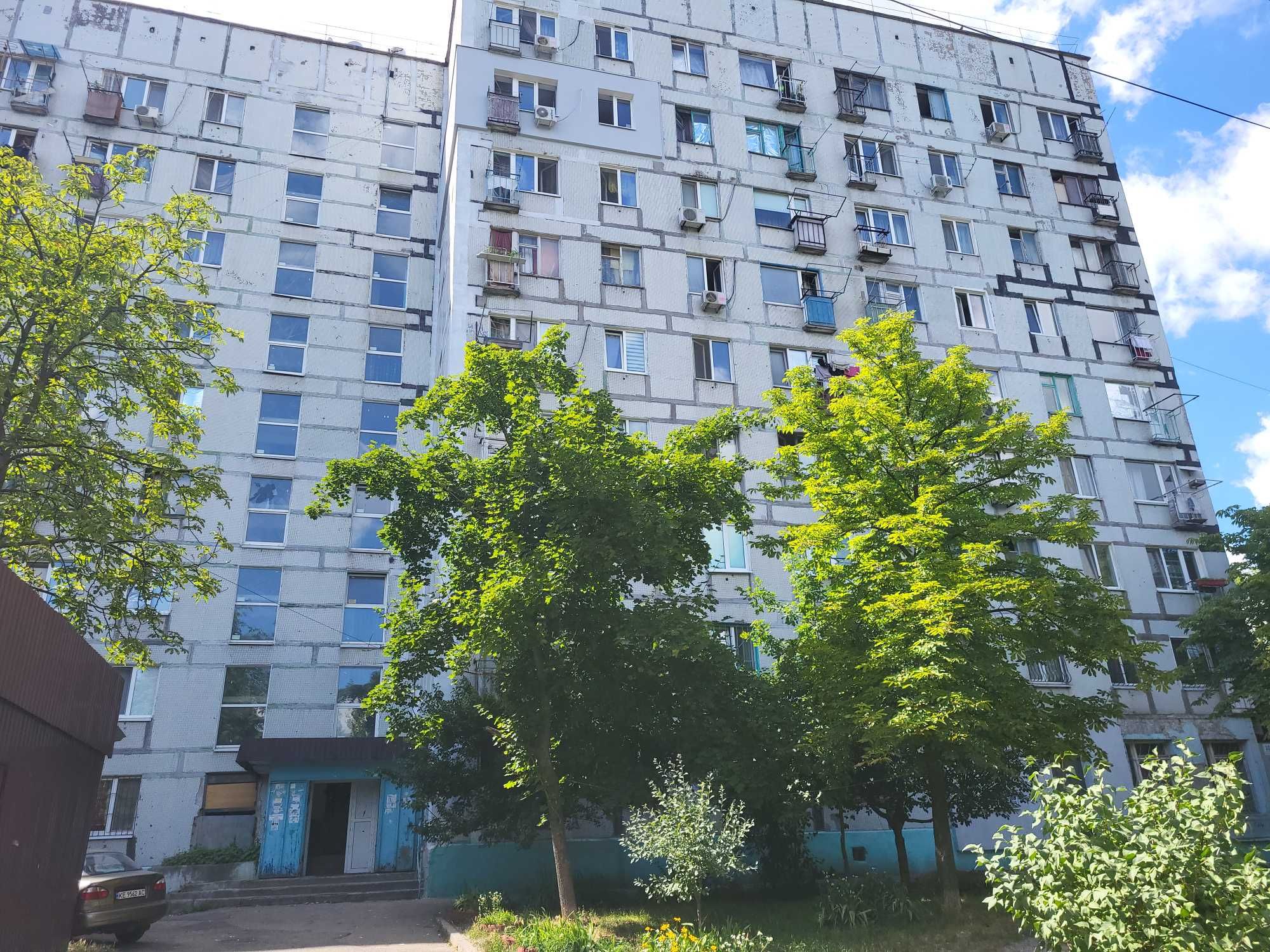 Продам 1 комнатную квартиру-студию по ул. Николая Руденко