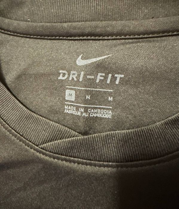 Футболка Nike TSA на підлітка 14-17 років