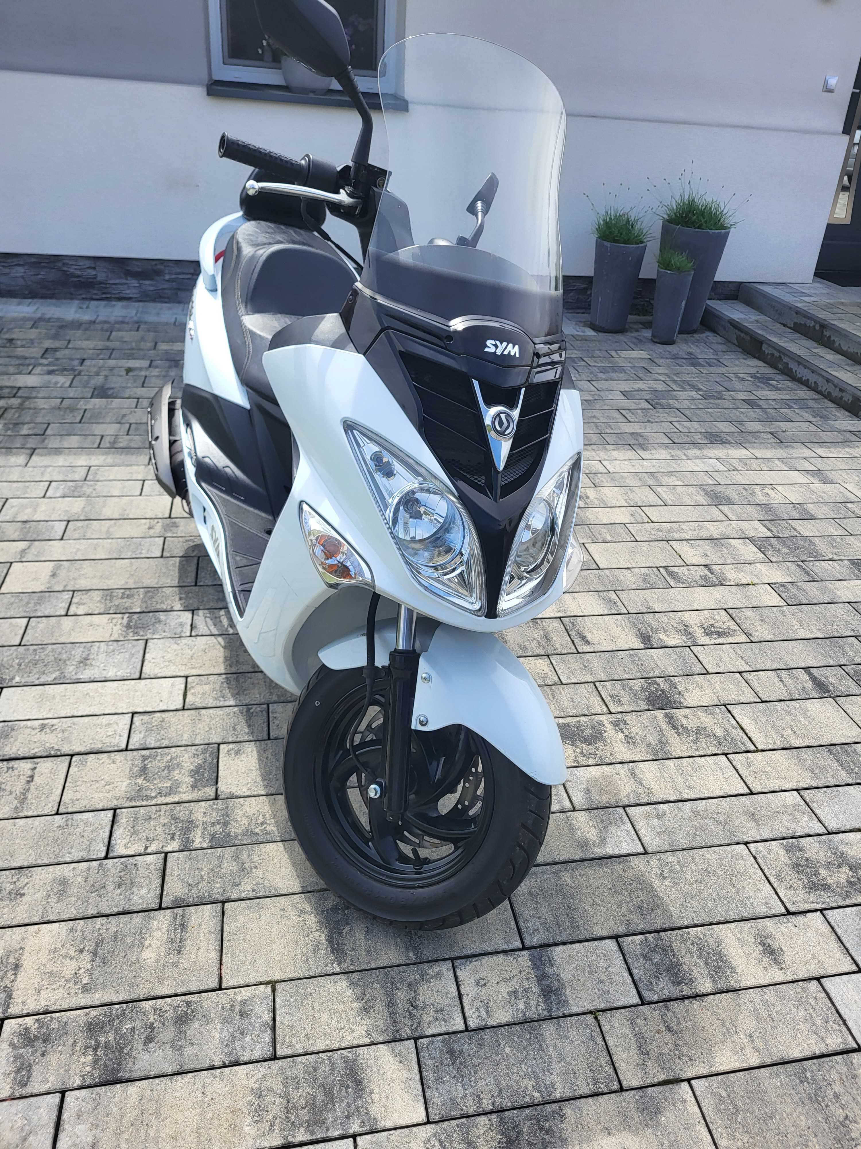 SYM Joyride 125  Biiały, mały przebieg