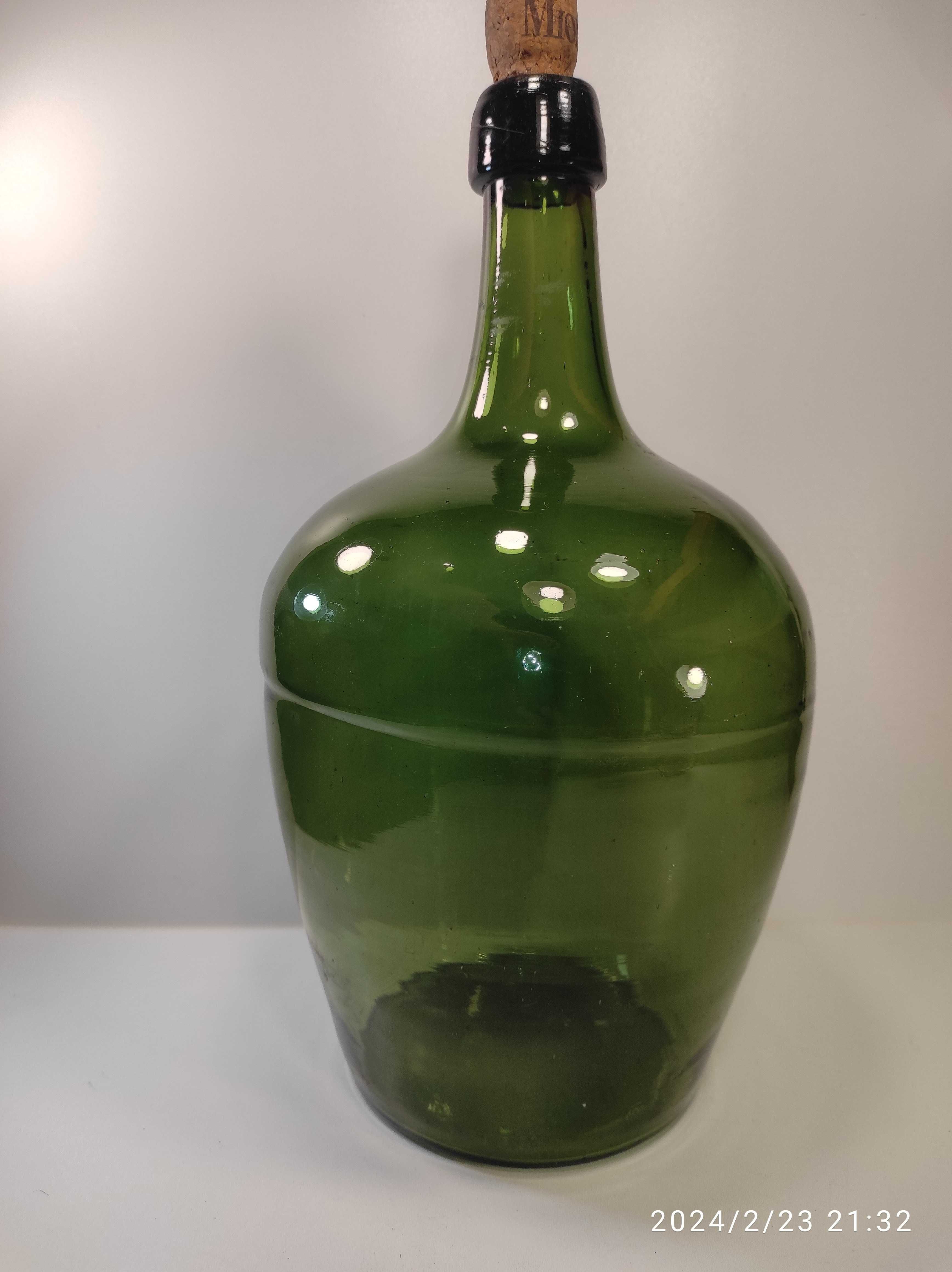 Butla na wino zielona 5 litrów 37cm  / szkło PRL