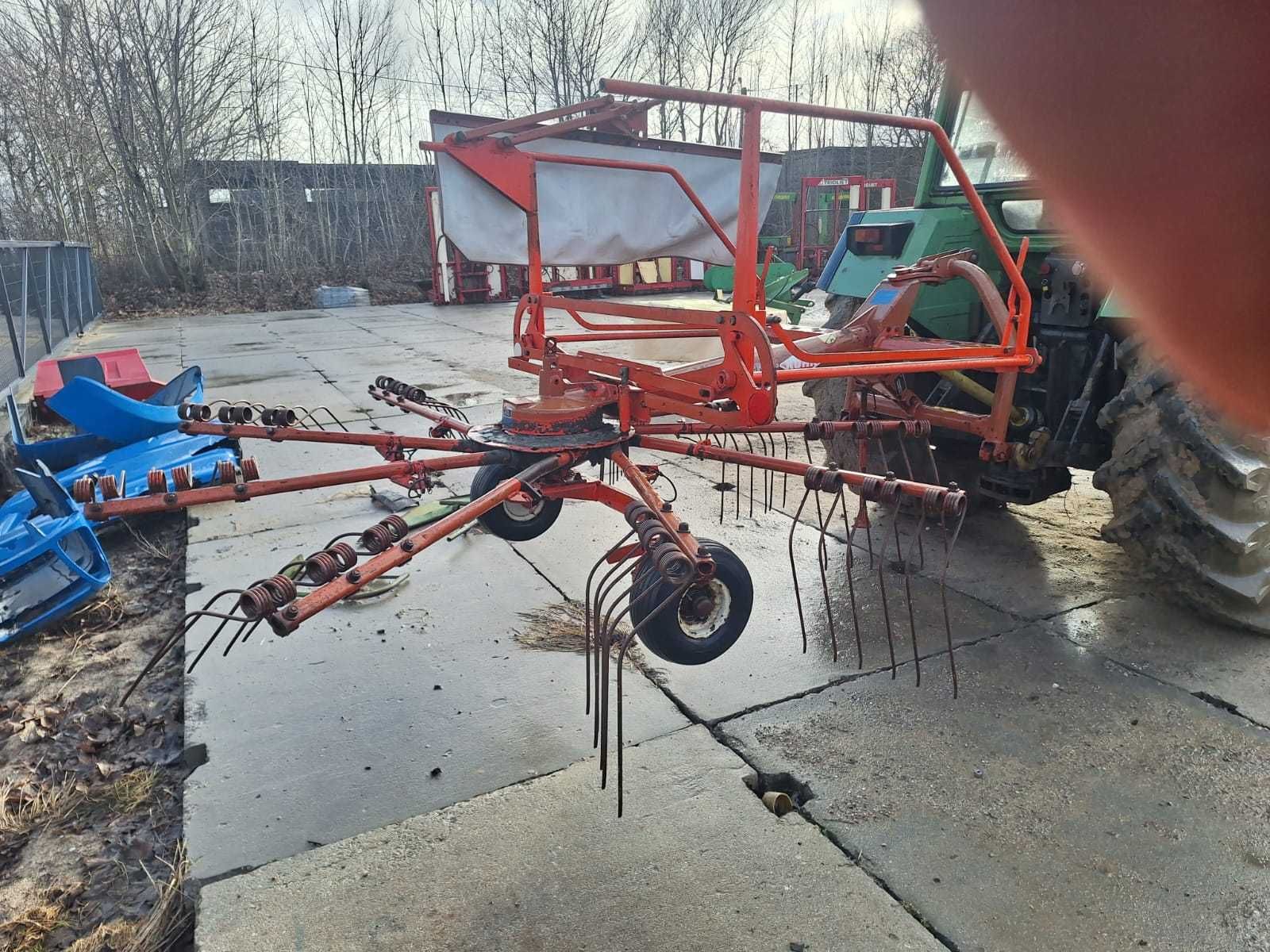 Kuhn GA 3201 GM zgrabiarka jednokaruzelowa jednogwiazdowa