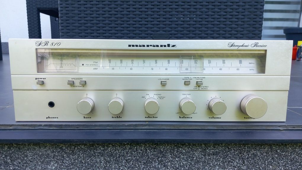 Marantz SR 810 Stereophonic Receiver .