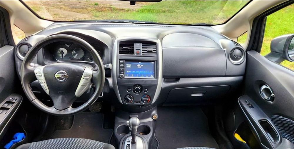 Продається доглянутий Nissan Note Versa 2018 року від власниці