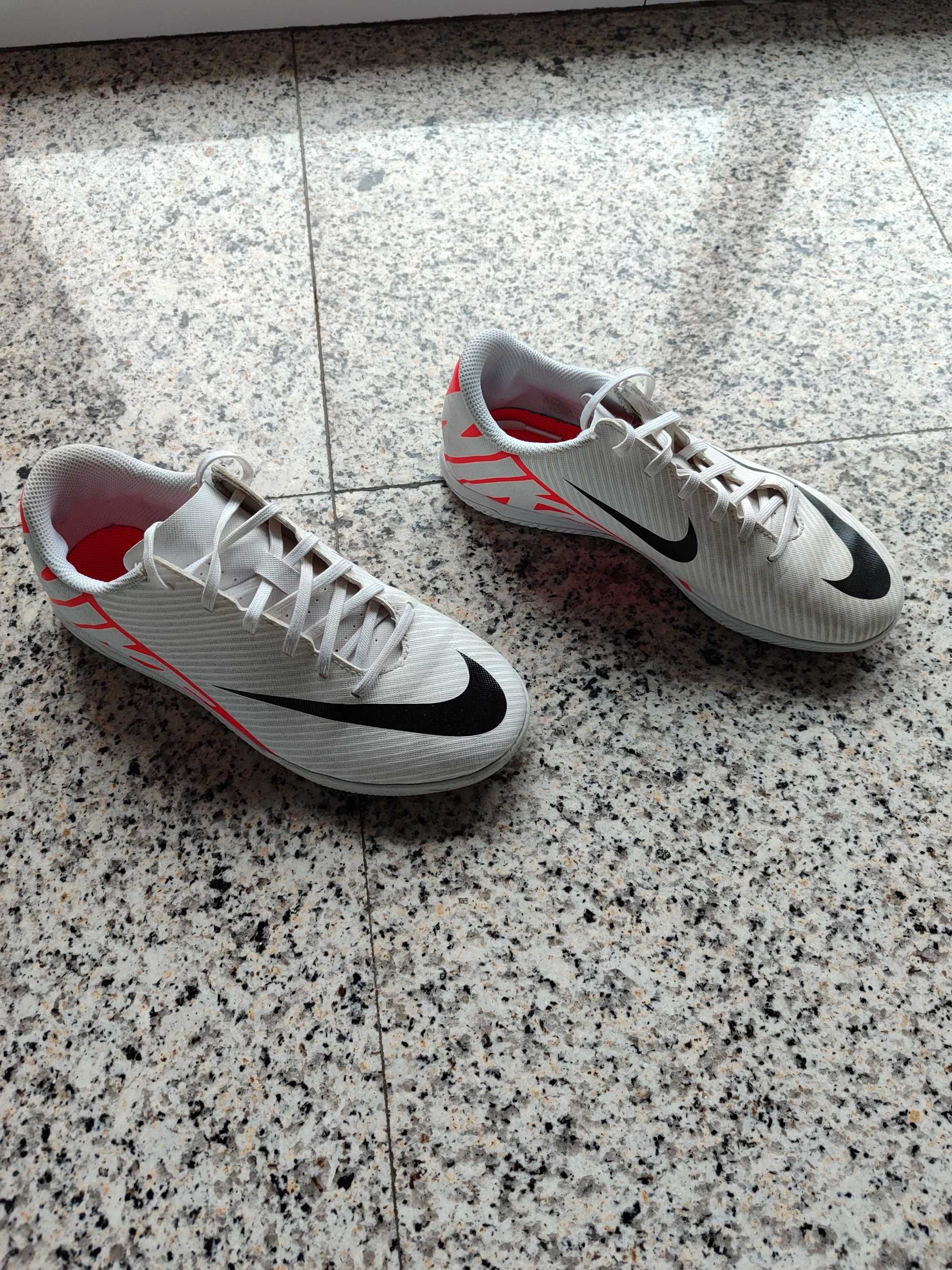 Sapatilhas de Futsal Nike Mercurial Vapor