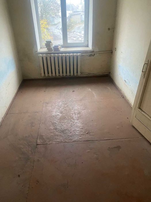 Продаж 2-кімнатної квартири в самому центрі смт Ярмолинці!  39449