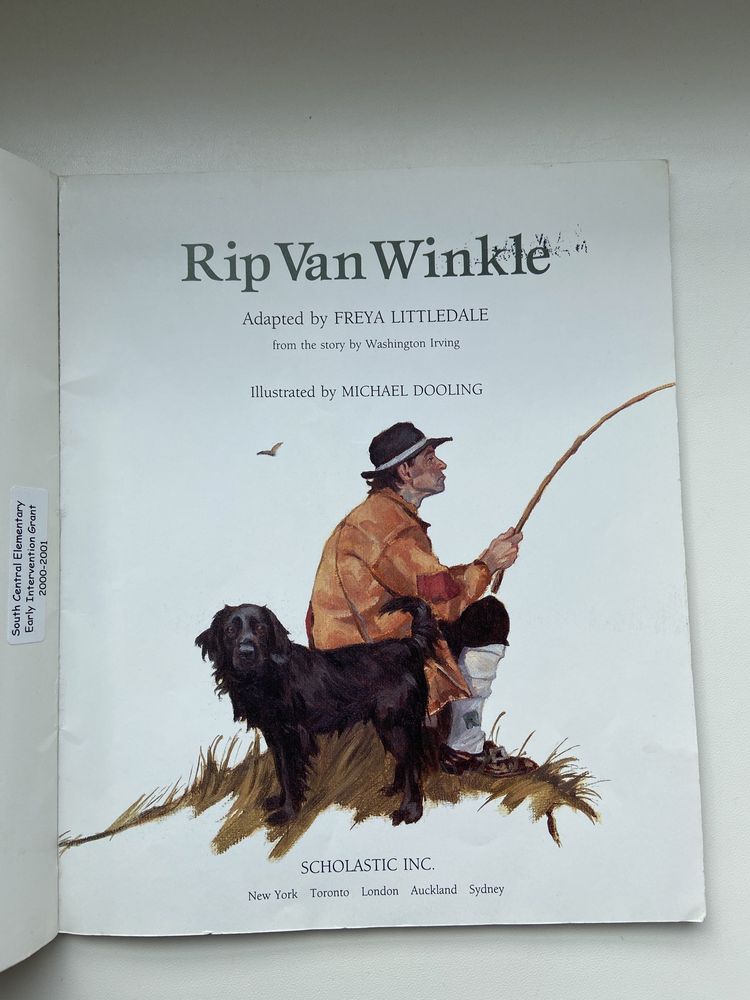 Книга англійською мовою Rip Van Winkle (scholastic)