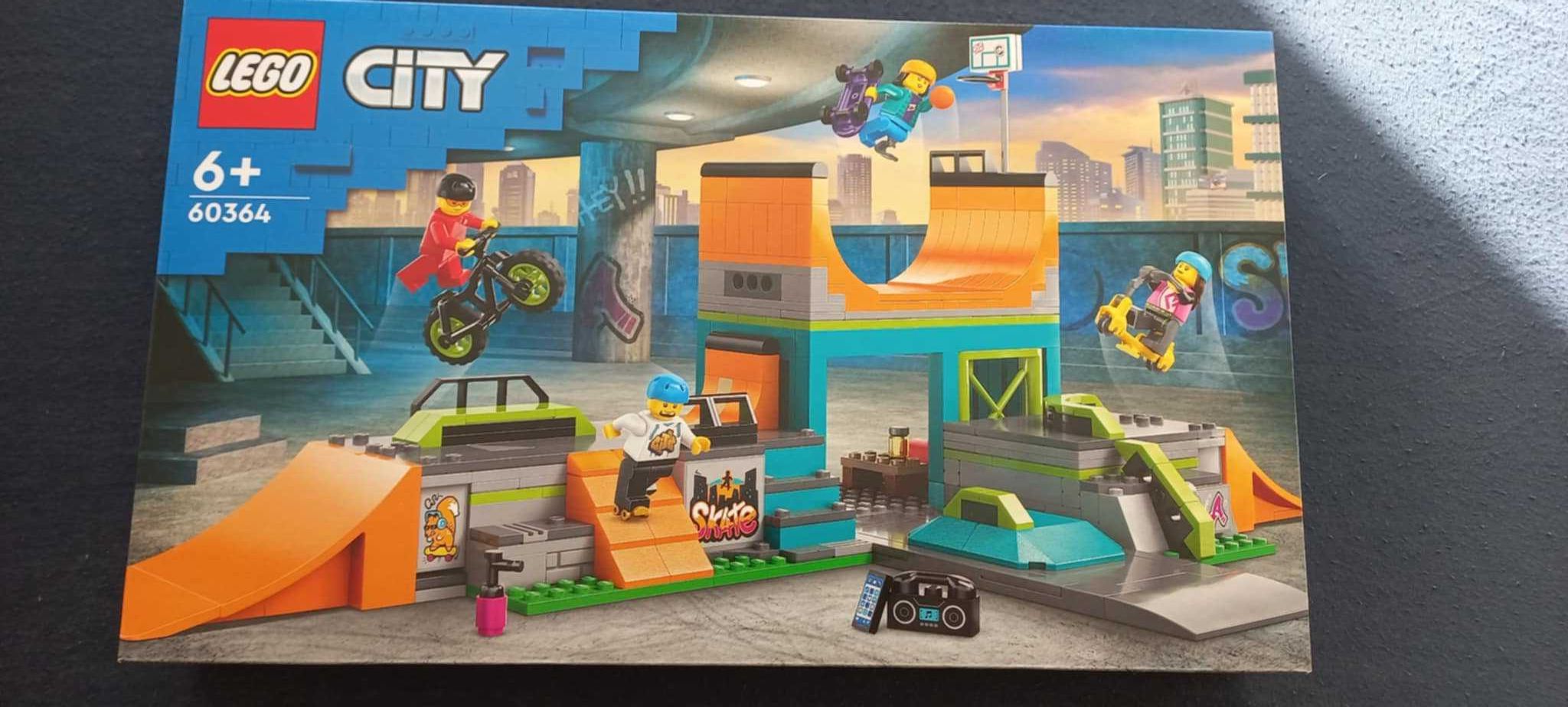 LEGO City 60364 - Uliczny skatepark