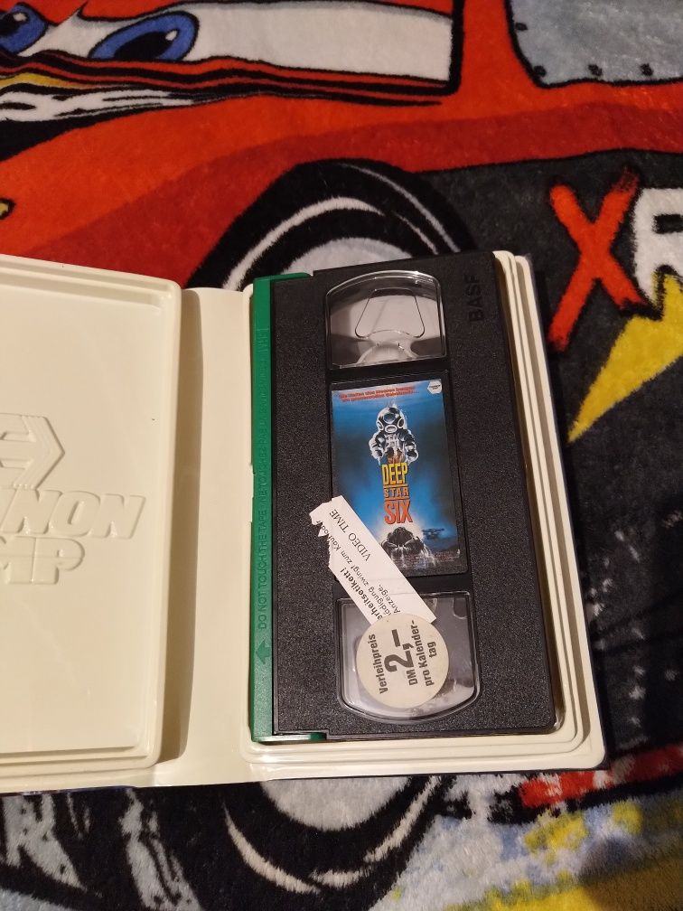 Obcy z głębin deep star six  VHS