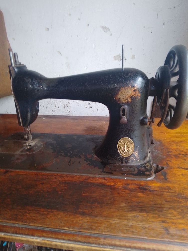 Singer - антикварна швейна машина