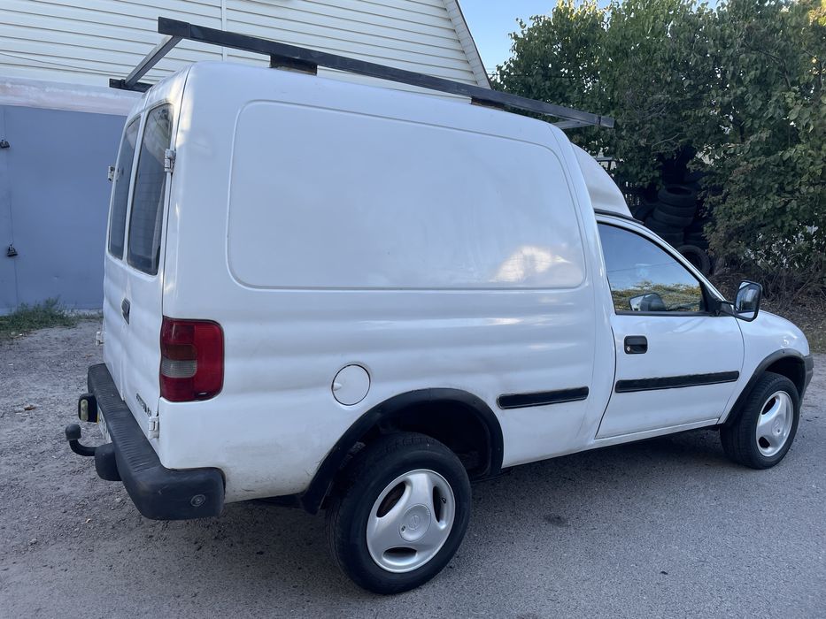 Автомобіль Opel Combo не гнилий