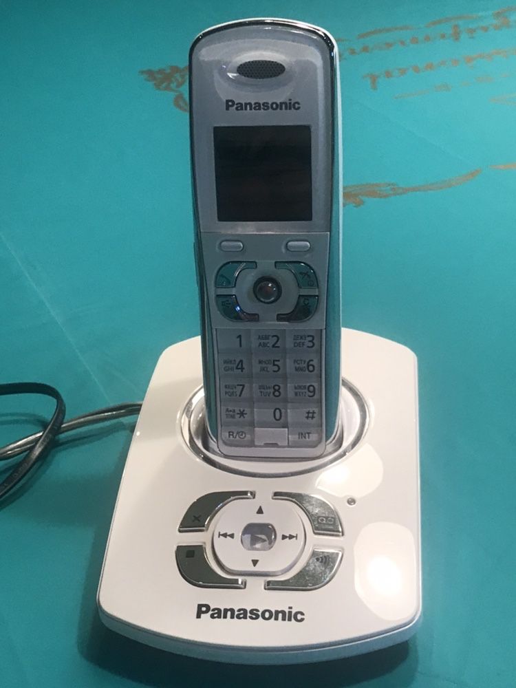Стационарный телефон Panasonic KX-TG8322 ua